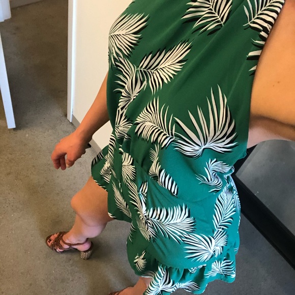 Tropical Halter Ruffle Romper - Picture 3 of 8